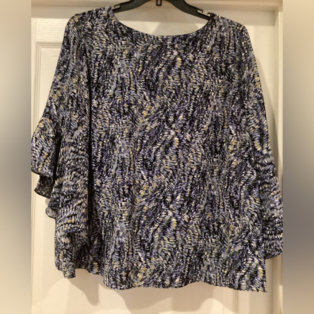 Gorgeous Patterned Kasper Blouse- Flutter Sleeves - image 1